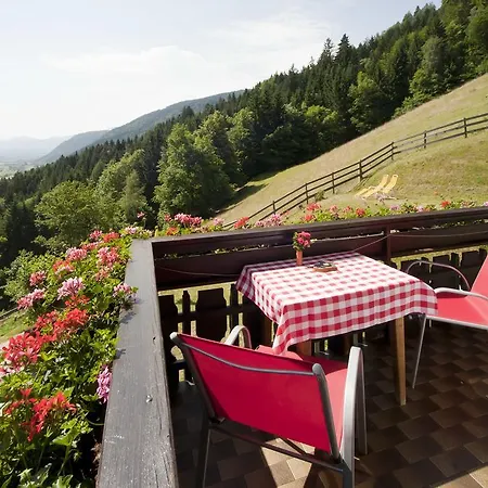 Konukevi Gaestehaus Berger - Priglhof